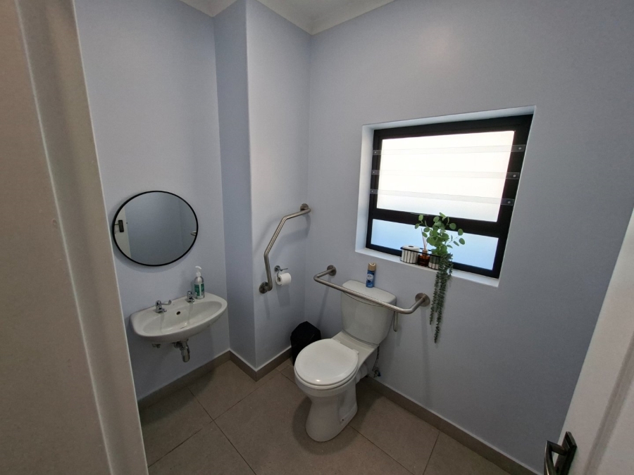 To Let Commercial Property for Rent in Alphen Park Gauteng
