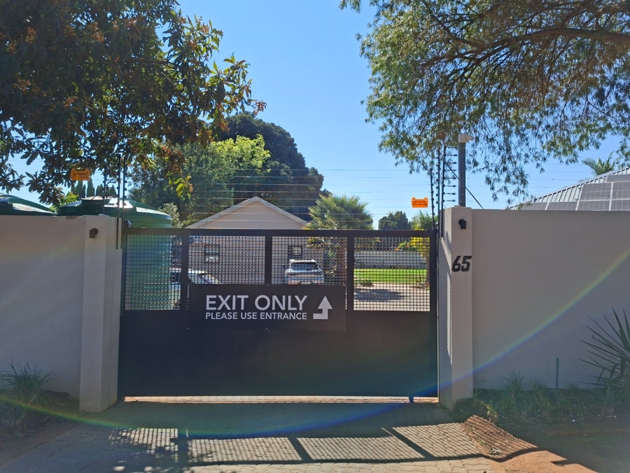 To Let Commercial Property for Rent in Alphen Park Gauteng