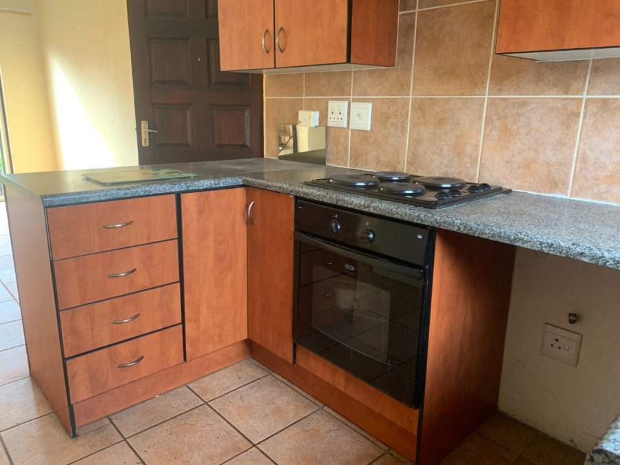 To Let 2 Bedroom Property for Rent in Halfway Gardens Gauteng