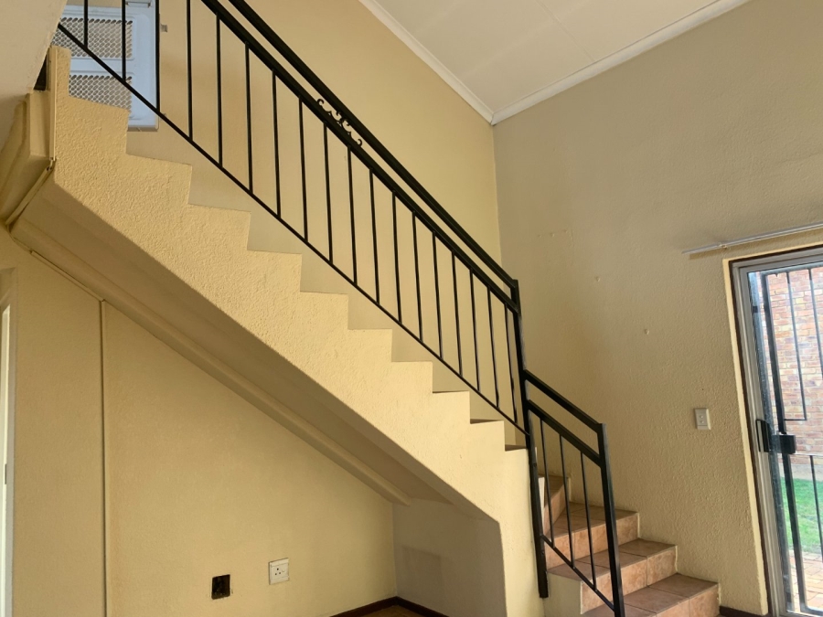 To Let 2 Bedroom Property for Rent in Halfway Gardens Gauteng