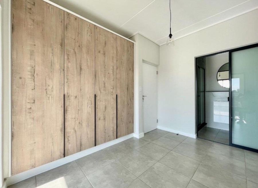 To Let 1 Bedroom Property for Rent in Waterfall Gauteng