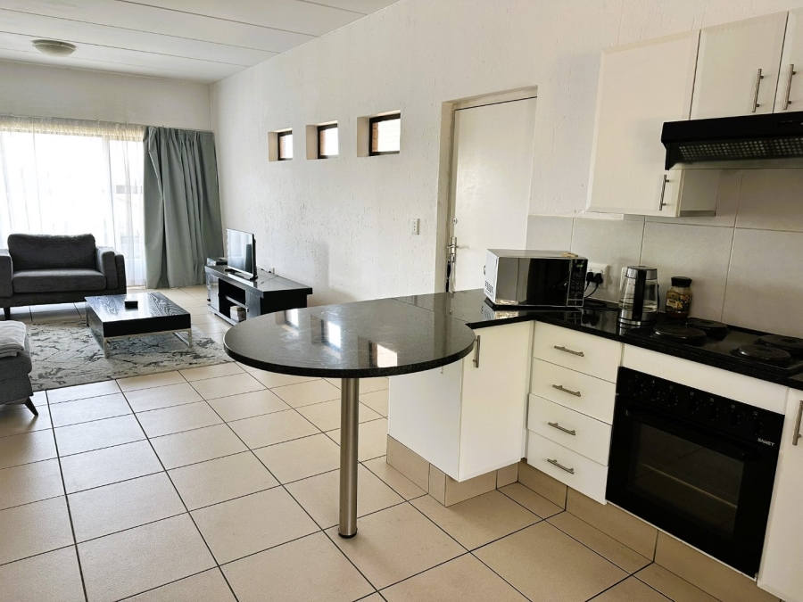 To Let 2 Bedroom Property for Rent in Sonneglans Gauteng