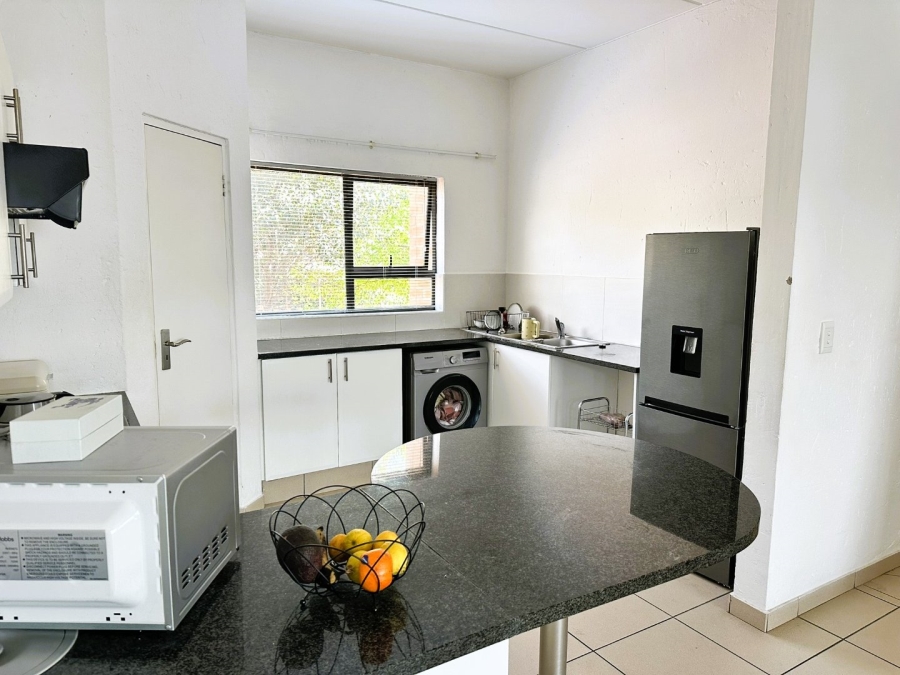 To Let 2 Bedroom Property for Rent in Sonneglans Gauteng