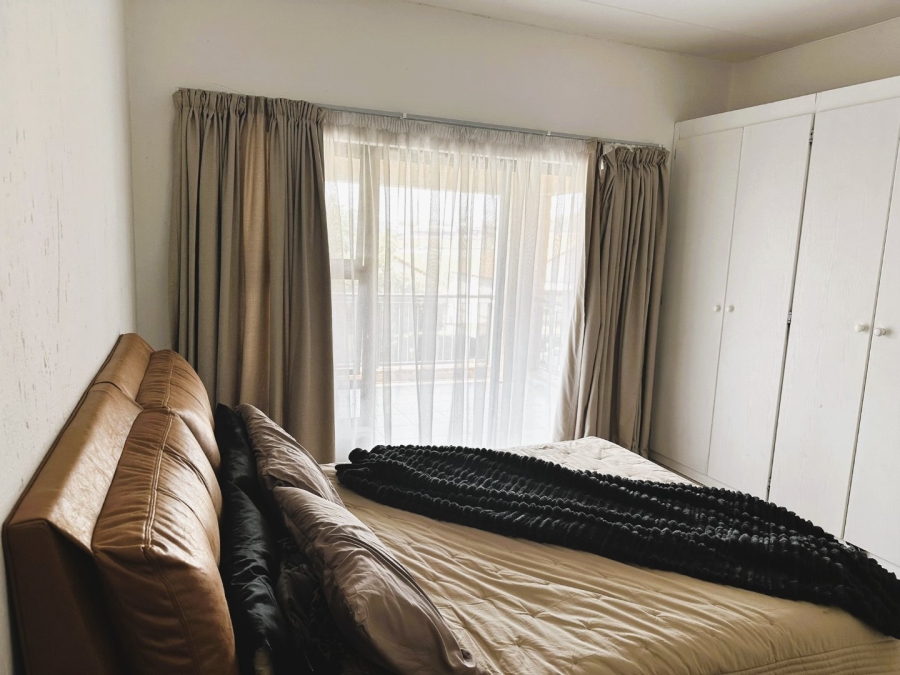 To Let 2 Bedroom Property for Rent in Sonneglans Gauteng