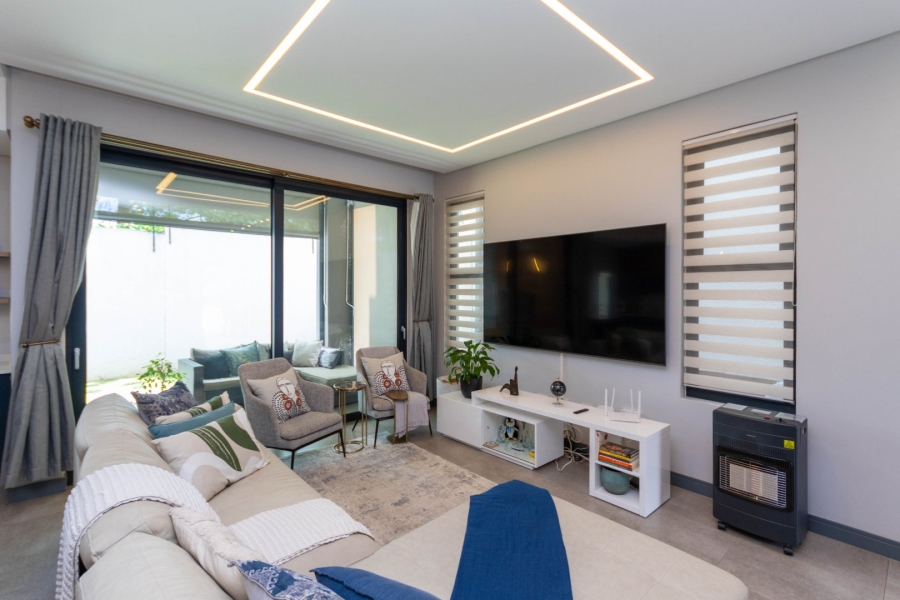 To Let 3 Bedroom Property for Rent in Bryanston Gauteng