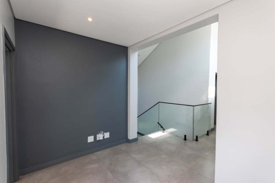 To Let 3 Bedroom Property for Rent in Bryanston Gauteng
