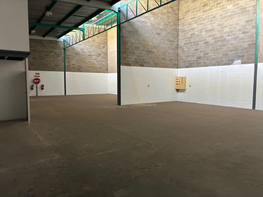 To Let Commercial Property for Rent in Driehoek Gauteng