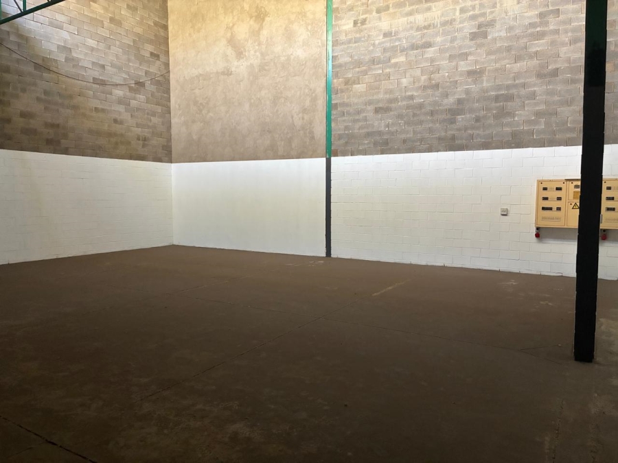 To Let Commercial Property for Rent in Driehoek Gauteng