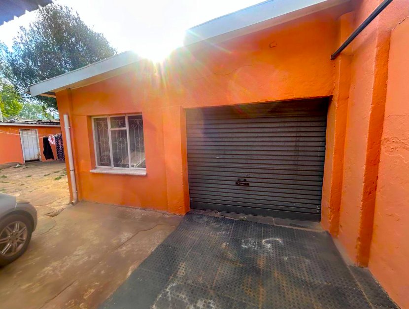 4 Bedroom Property for Sale in Bezuidenhout Valley Gauteng