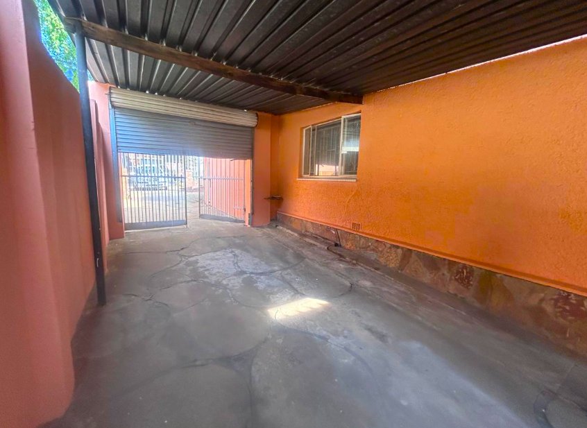 4 Bedroom Property for Sale in Bezuidenhout Valley Gauteng