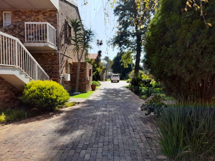 2 Bedroom Property for Sale in Dayanglen Gauteng