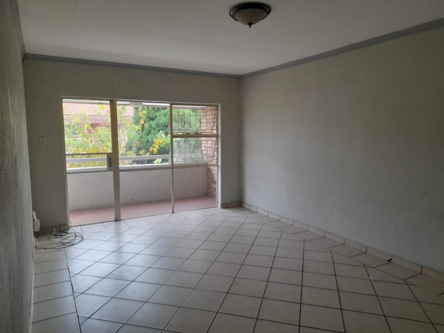 2 Bedroom Property for Sale in Dayanglen Gauteng