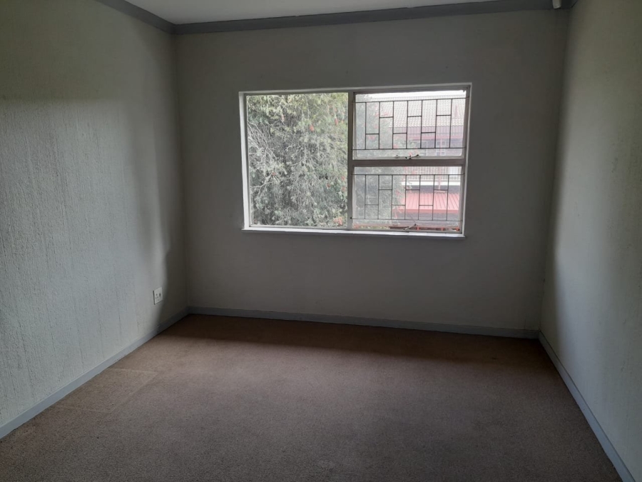 2 Bedroom Property for Sale in Dayanglen Gauteng
