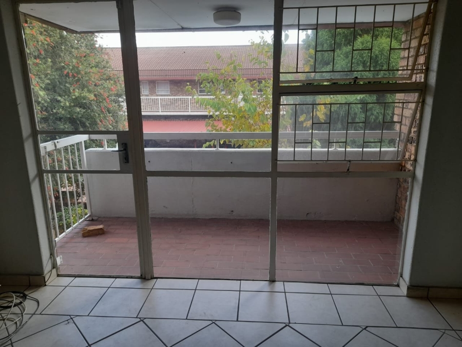 2 Bedroom Property for Sale in Dayanglen Gauteng