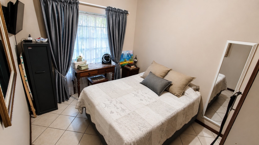 2 Bedroom Property for Sale in Monavoni Gauteng