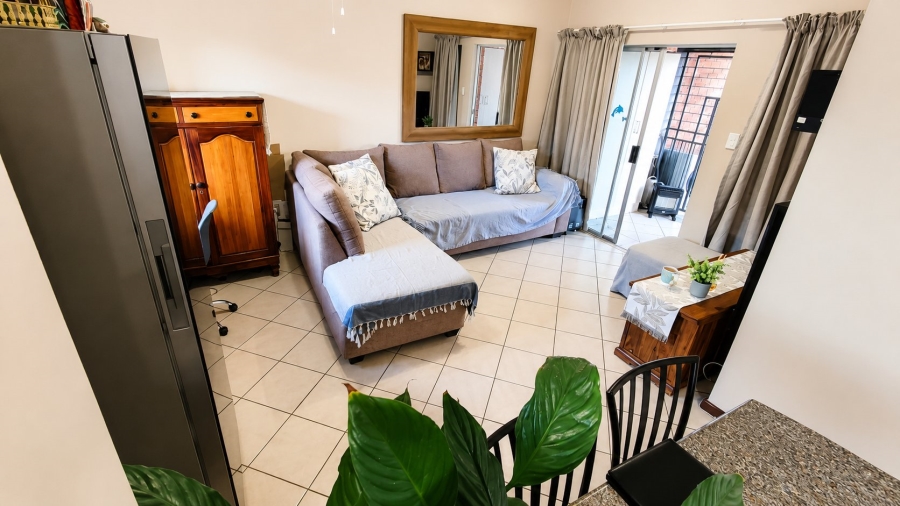 2 Bedroom Property for Sale in Monavoni Gauteng