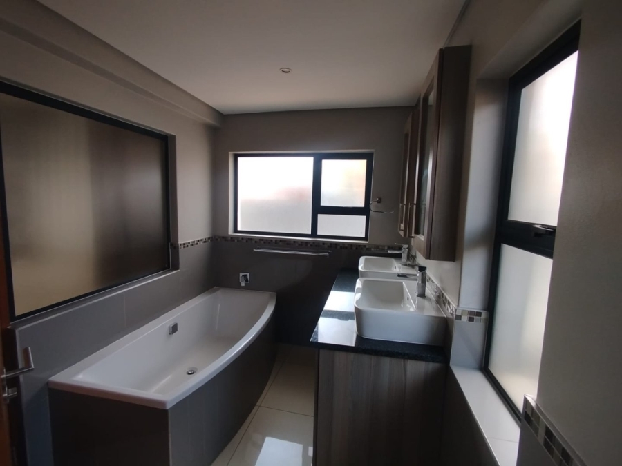 3 Bedroom Property for Sale in Montana Gauteng