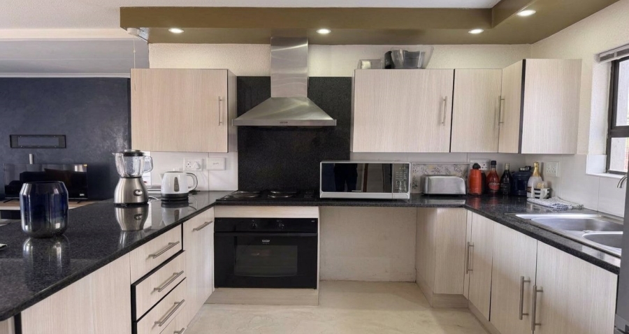 3 Bedroom Property for Sale in Wilgeheuwel Gauteng