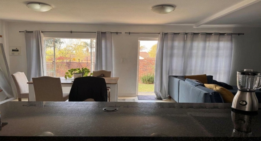 3 Bedroom Property for Sale in Wilgeheuwel Gauteng