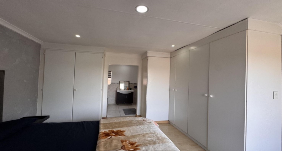 3 Bedroom Property for Sale in Wilgeheuwel Gauteng