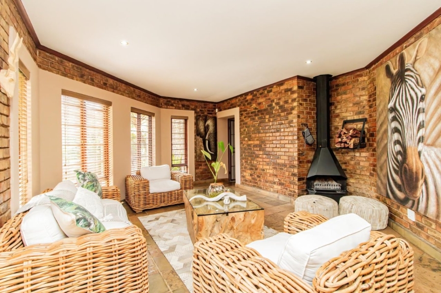 3 Bedroom Property for Sale in Glen Marais Gauteng