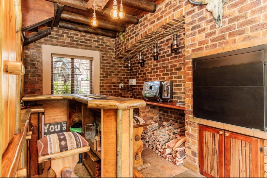 3 Bedroom Property for Sale in Glen Marais Gauteng