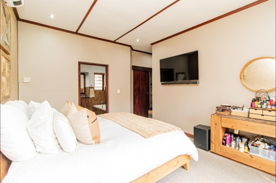 3 Bedroom Property for Sale in Glen Marais Gauteng