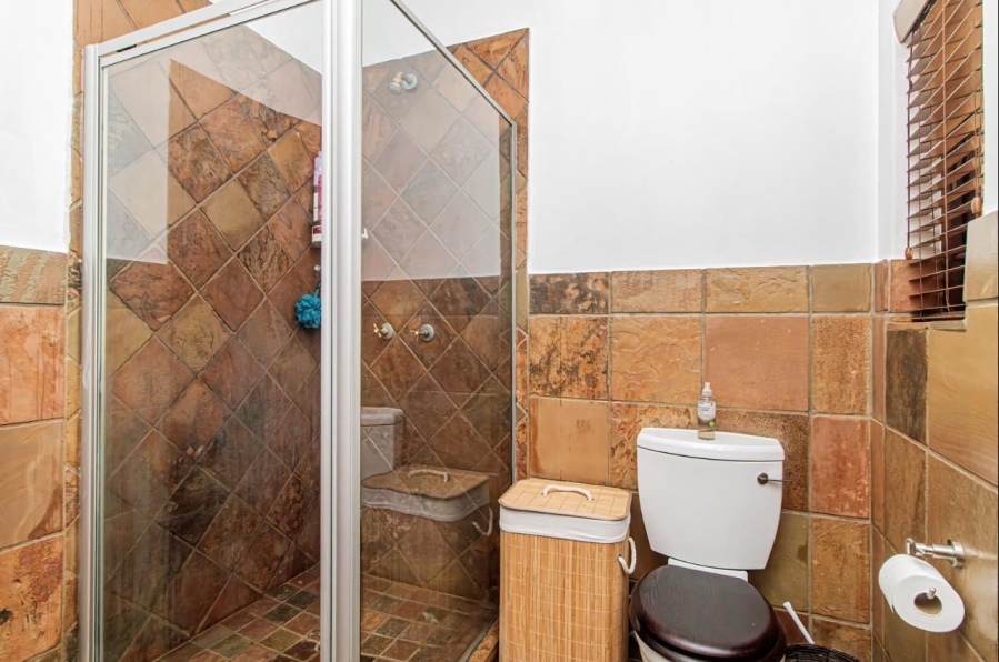 3 Bedroom Property for Sale in Glen Marais Gauteng