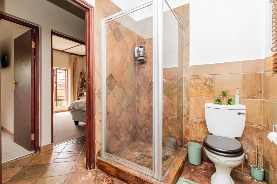 3 Bedroom Property for Sale in Glen Marais Gauteng