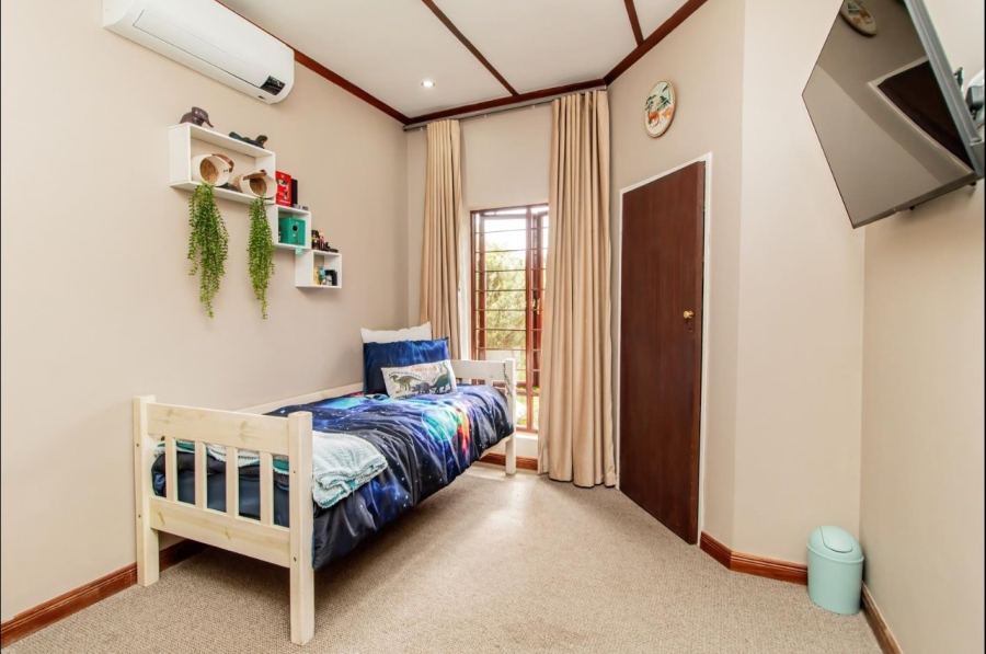 3 Bedroom Property for Sale in Glen Marais Gauteng