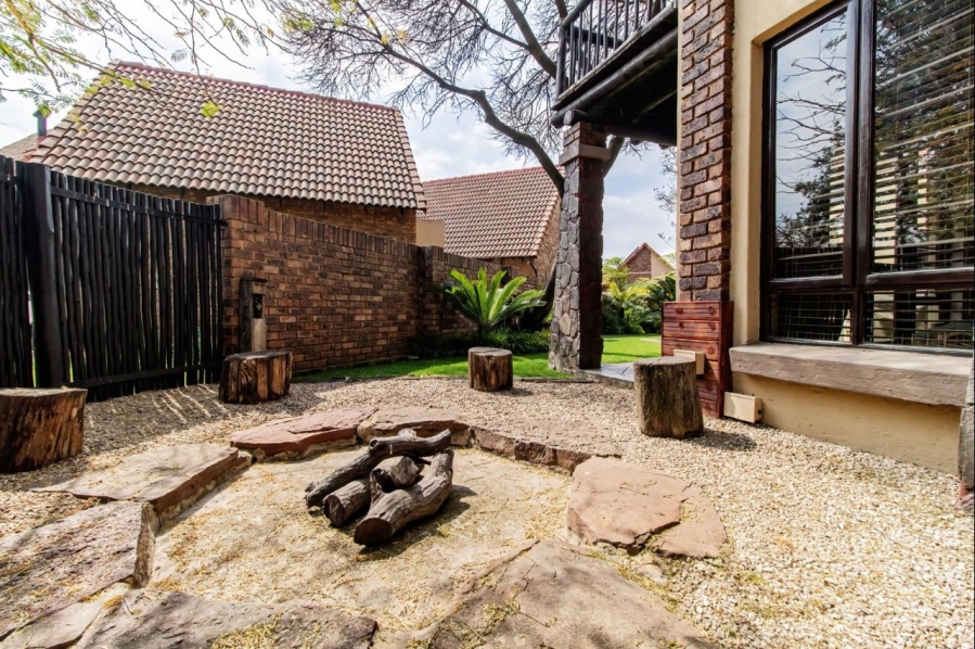 3 Bedroom Property for Sale in Glen Marais Gauteng