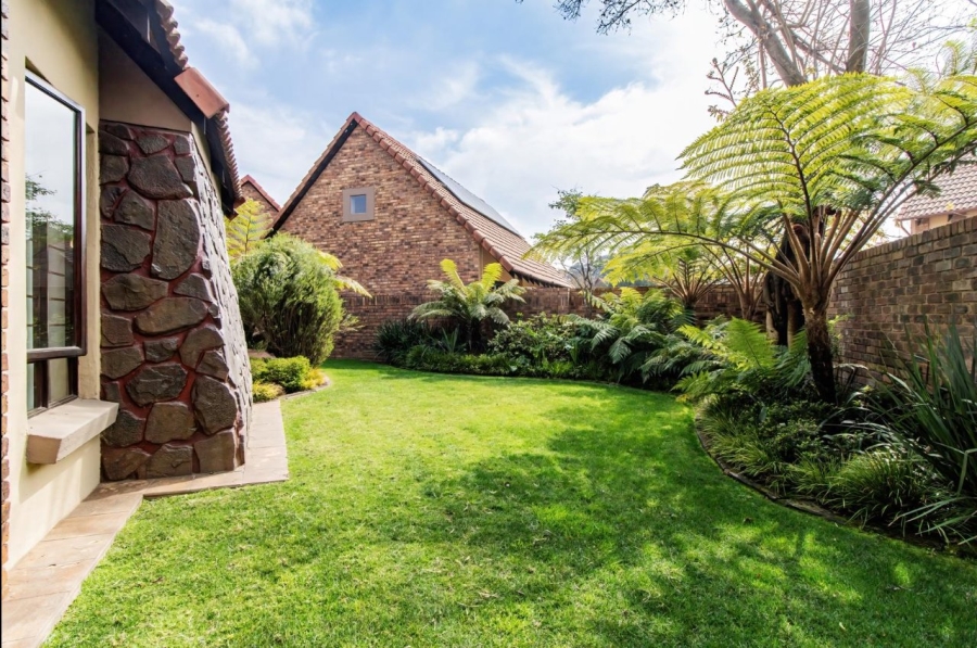 3 Bedroom Property for Sale in Glen Marais Gauteng