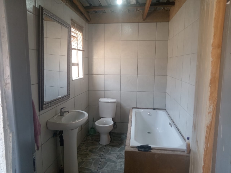 2 Bedroom Property for Sale in Ga-Rankuwa Unit 23 Gauteng