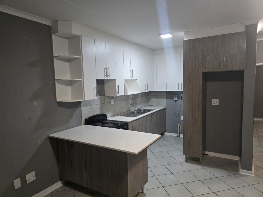 2 Bedroom Property for Sale in Karenpark Gauteng
