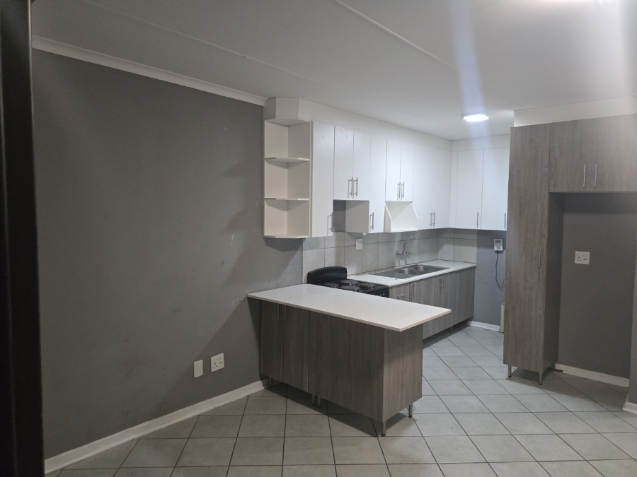 2 Bedroom Property for Sale in Karenpark Gauteng