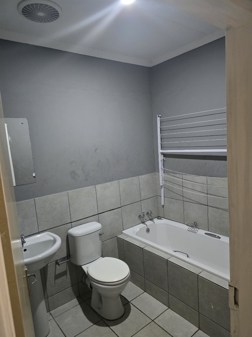 2 Bedroom Property for Sale in Karenpark Gauteng