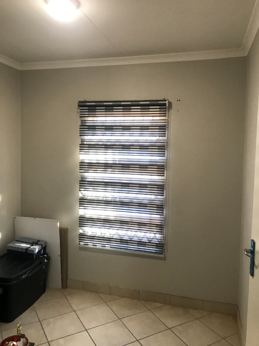 3 Bedroom Property for Sale in Witpoortjie Gauteng