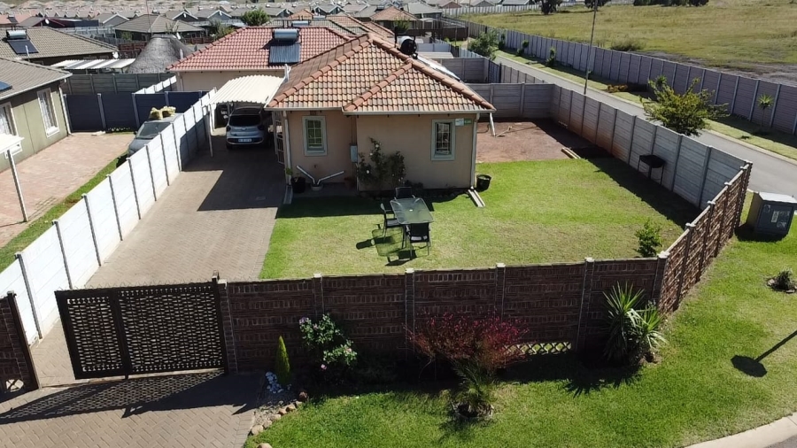 3 Bedroom Property for Sale in Sky City Gauteng