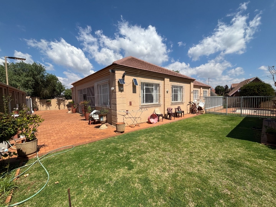3 Bedroom Property for Sale in Dalpark Gauteng