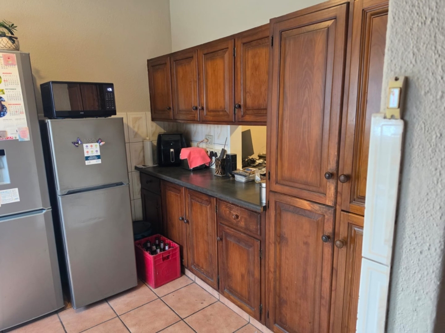 3 Bedroom Property for Sale in Barvallen Gauteng