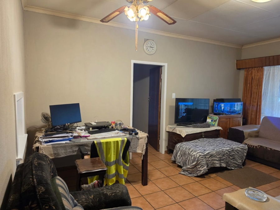 3 Bedroom Property for Sale in Barvallen Gauteng