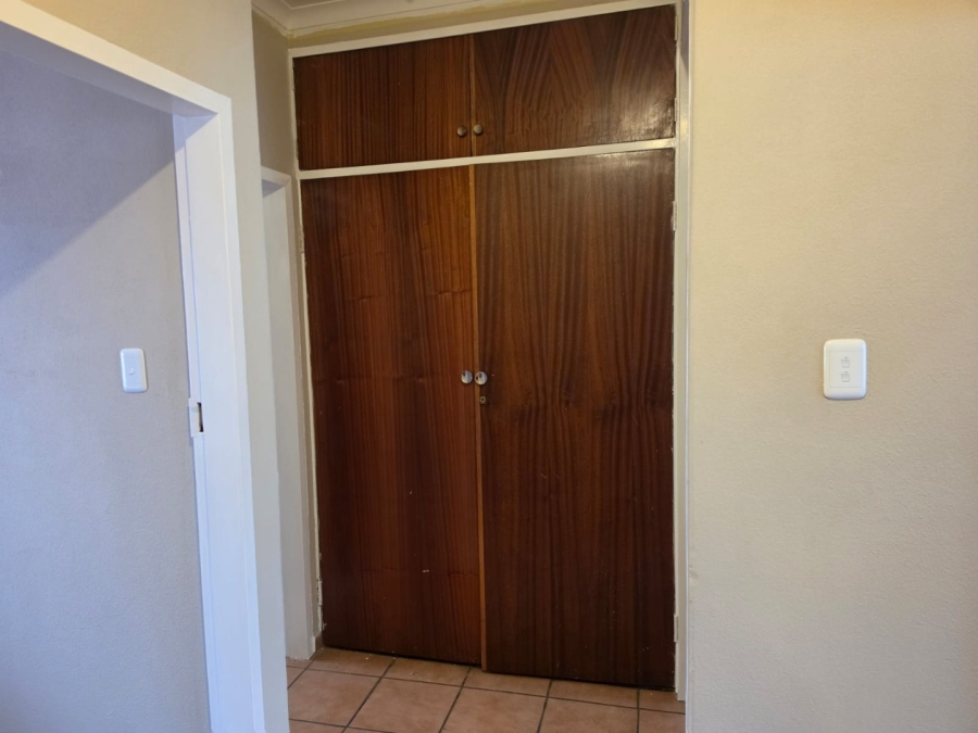 3 Bedroom Property for Sale in Barvallen Gauteng