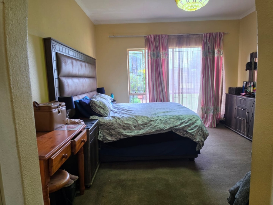 3 Bedroom Property for Sale in Barvallen Gauteng