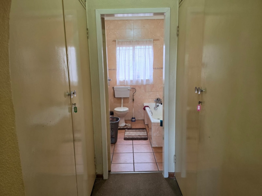 3 Bedroom Property for Sale in Barvallen Gauteng