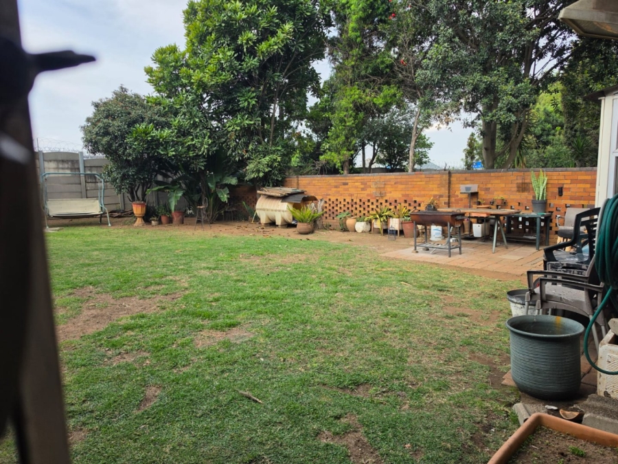 3 Bedroom Property for Sale in Barvallen Gauteng