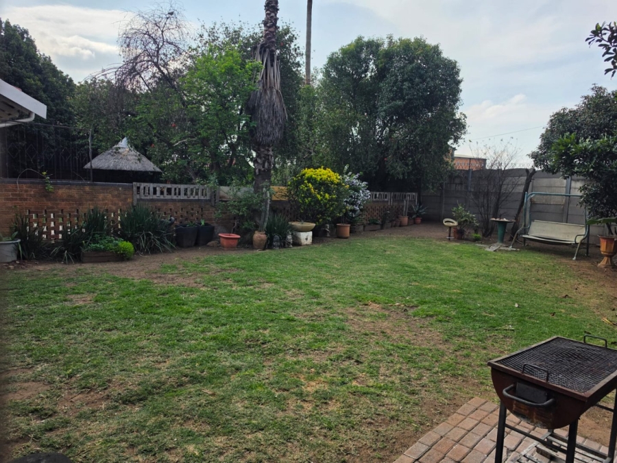 3 Bedroom Property for Sale in Barvallen Gauteng