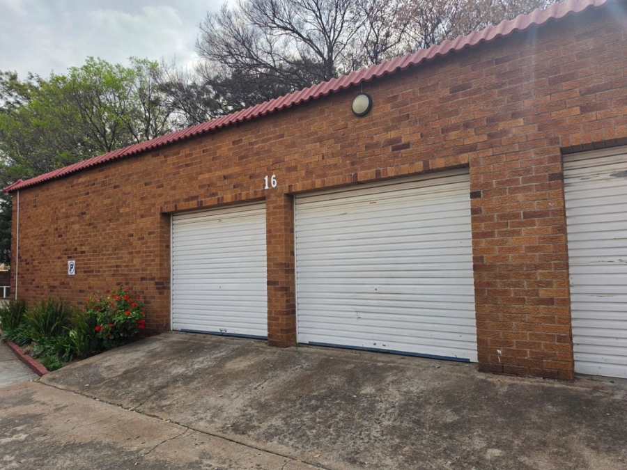 3 Bedroom Property for Sale in Barvallen Gauteng