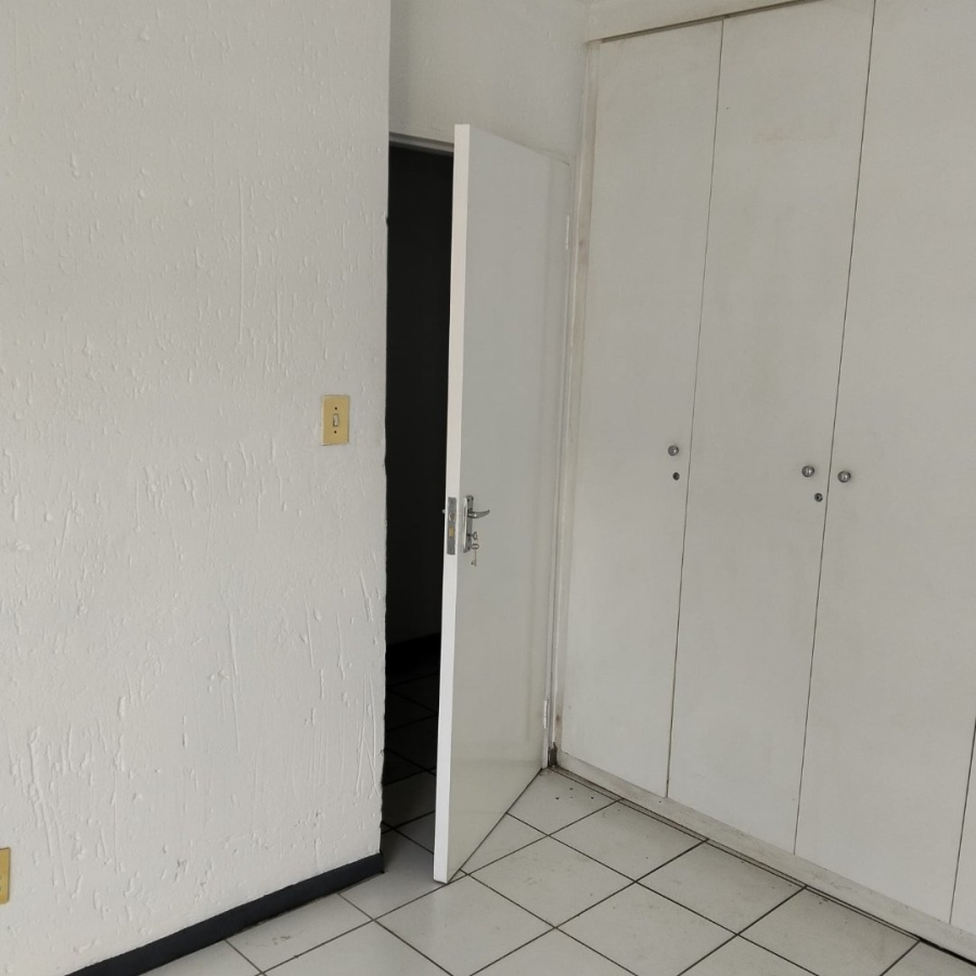2 Bedroom Property for Sale in Ferndale Gauteng