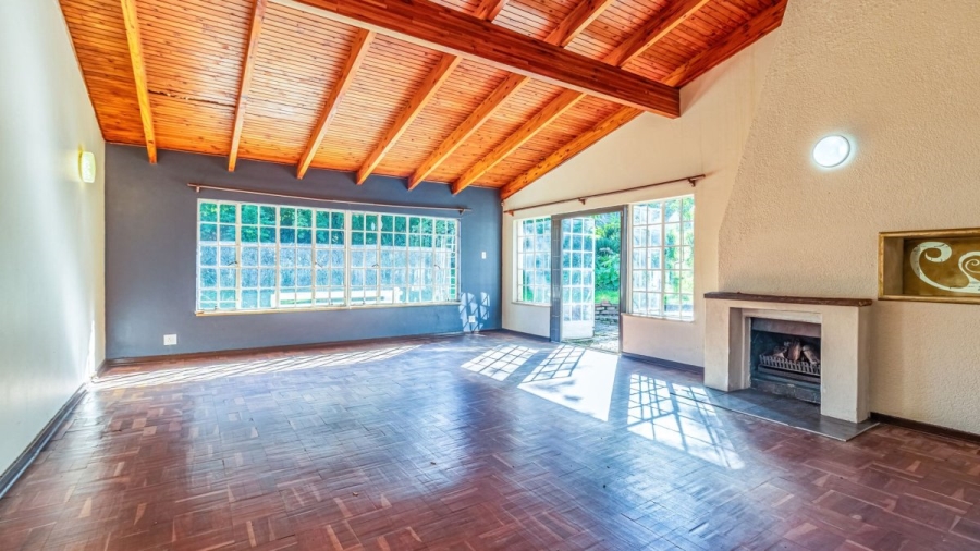 4 Bedroom Property for Sale in Lombardy East Gauteng