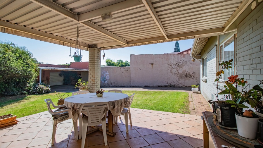 3 Bedroom Property for Sale in Rewlatch Gauteng